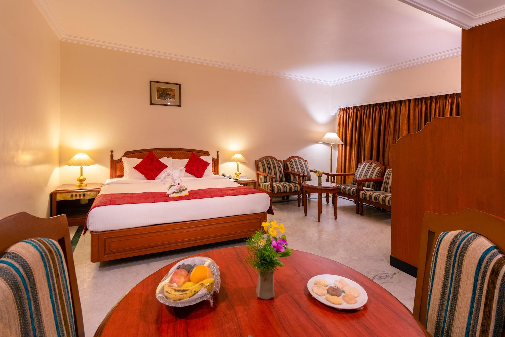 Hotel Annamalai International Пондичерри Экстерьер фото
