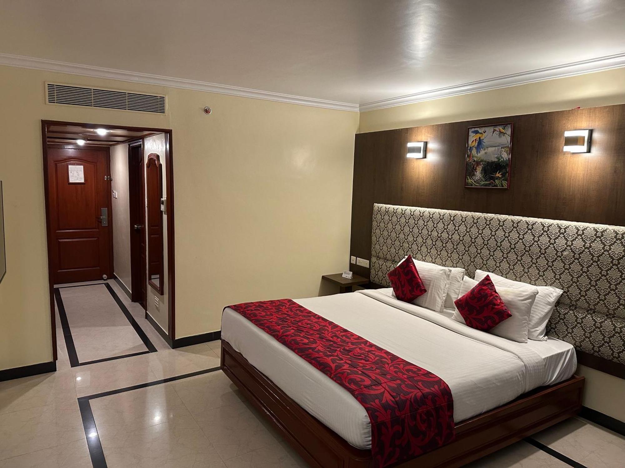 Hotel Annamalai International Пондичерри Экстерьер фото