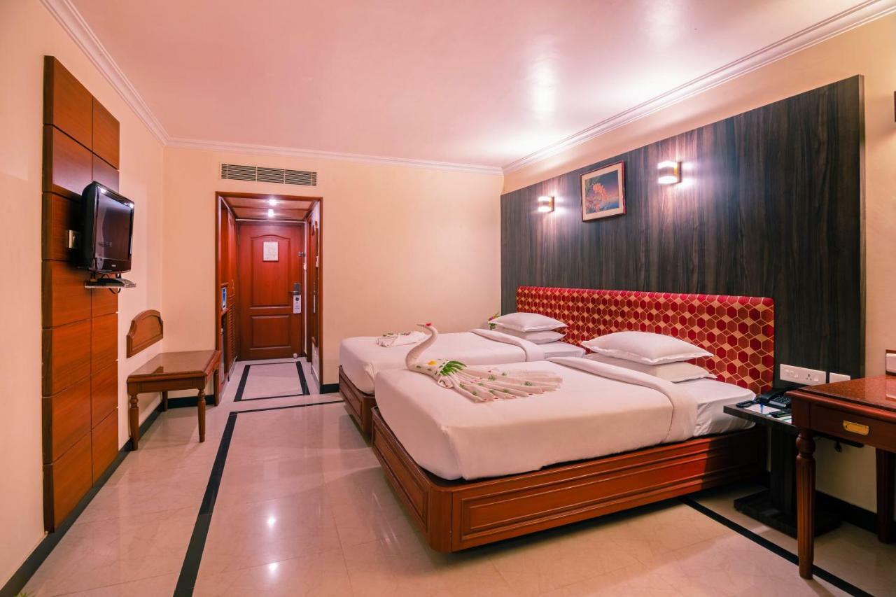 Hotel Annamalai International Пондичерри Экстерьер фото