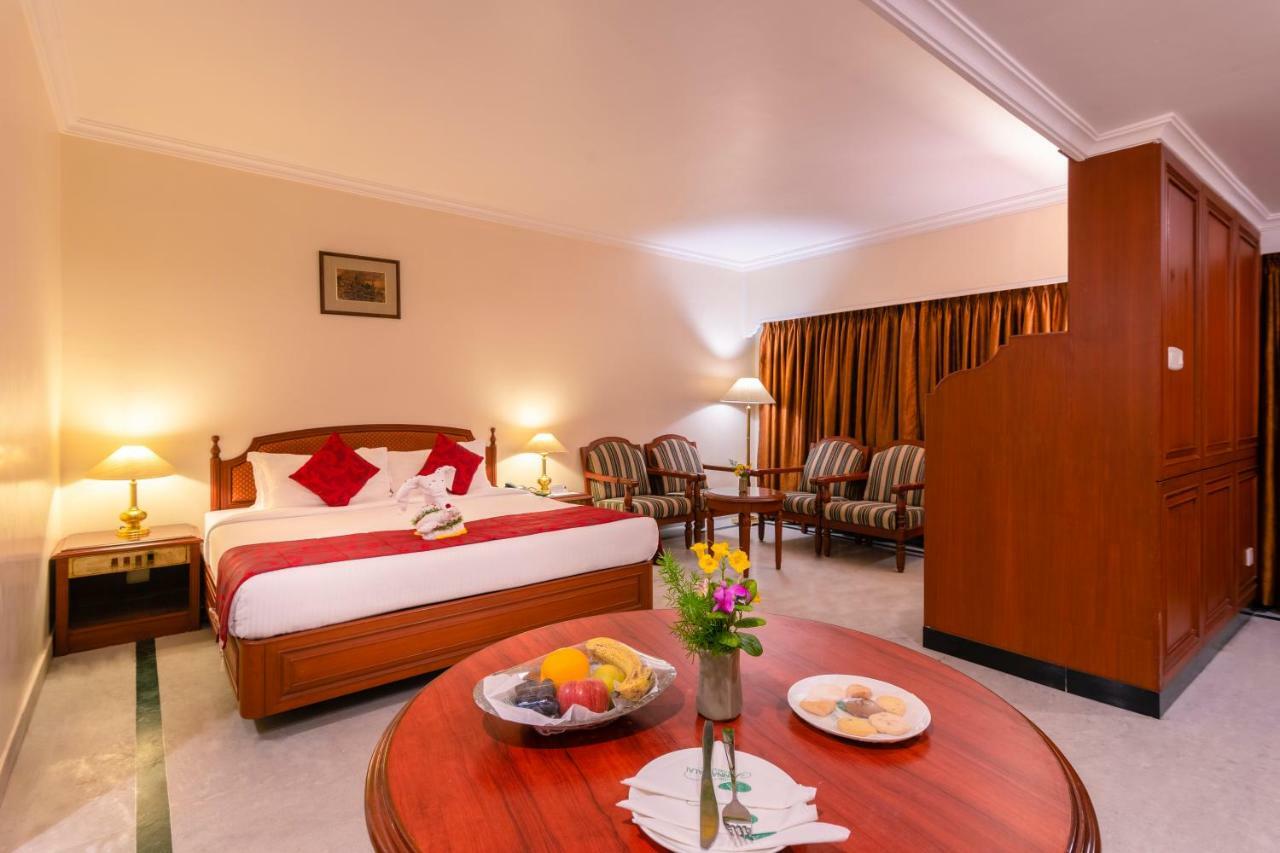 Hotel Annamalai International Пондичерри Экстерьер фото